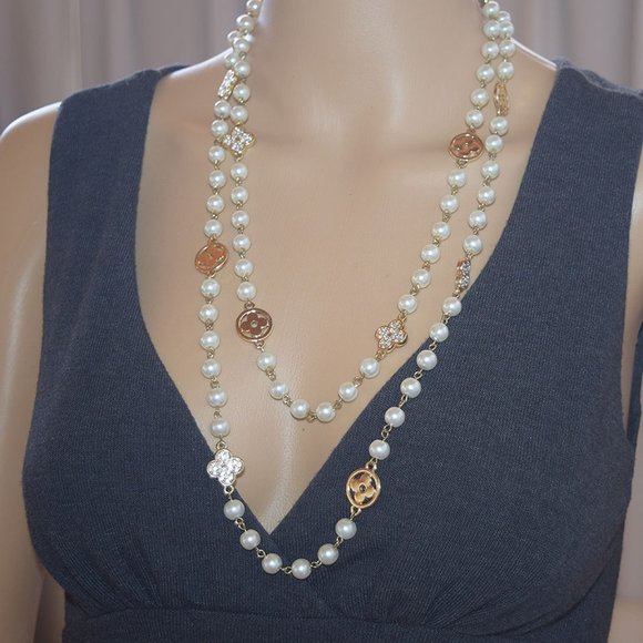 "5/35" Knit Dress Sleeveless Plunge with Asymetric Fit-and-Flare Silhouette - Picture 5 of 13